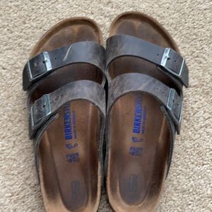 Size 42 men's 9-9.5 Birkenstock's